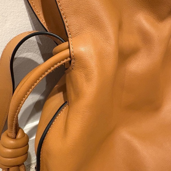 LOEWE Medium Flamenco Clutch Shoulder Bag Nappa Calfskin Leather Tan‎ Brown - Picture 4 of 16